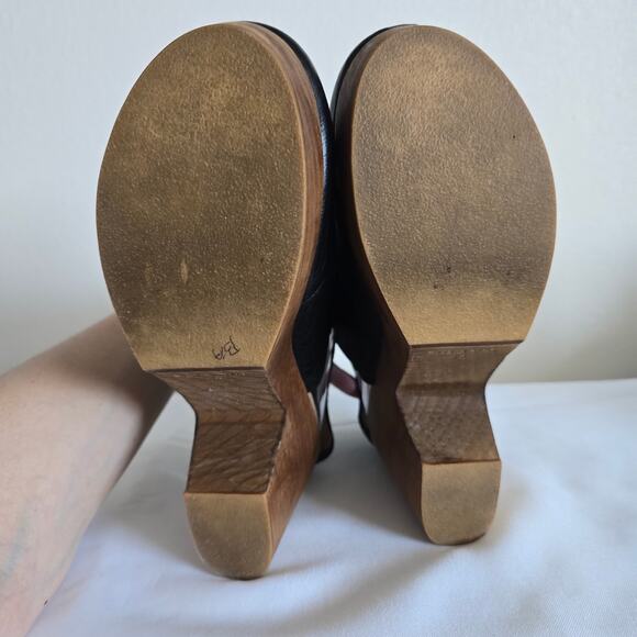 Free People Amber Orchard Clog Black Leather Suede Size 40 US 9.5 Booty Sandals - Picture 7 of 9